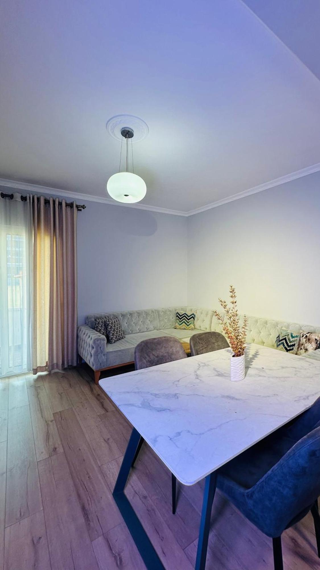 Bllok: Central Cozy Stay, 24/7 Self Check-In Tirana Exteriör bild